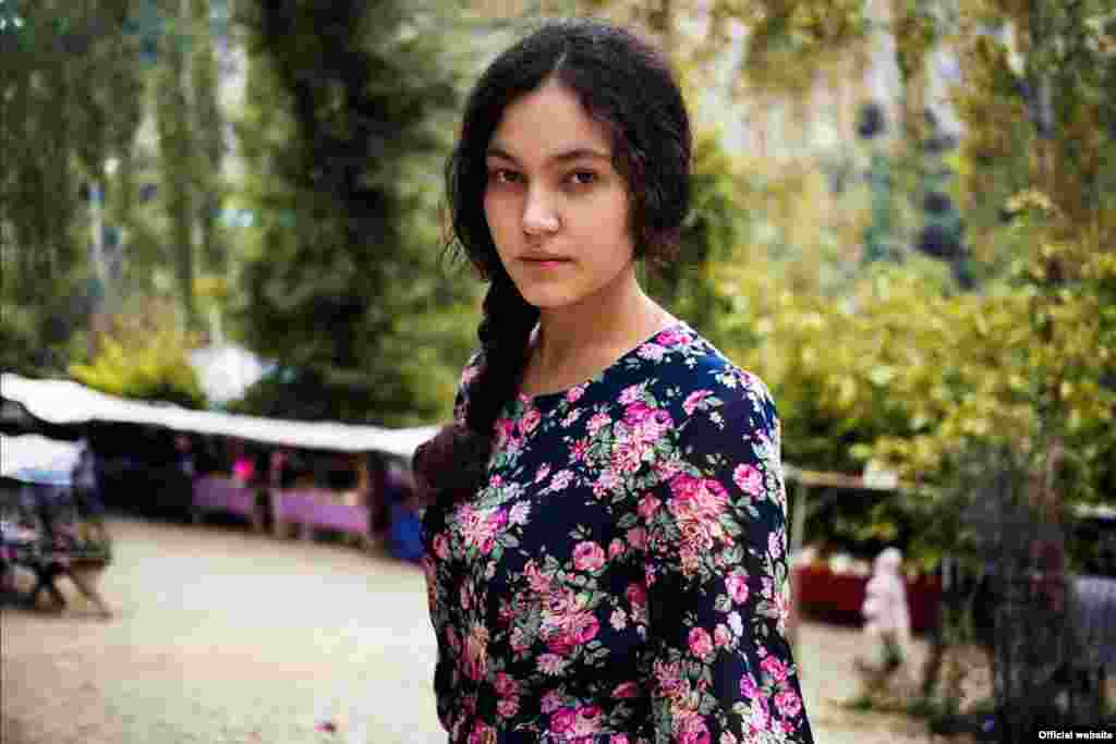 Узбечка из Кыргызстана, фотопроект "Атлас красоты" (Atlas of Beauty) Микаэлы Норок (Mihaela Noroc) 