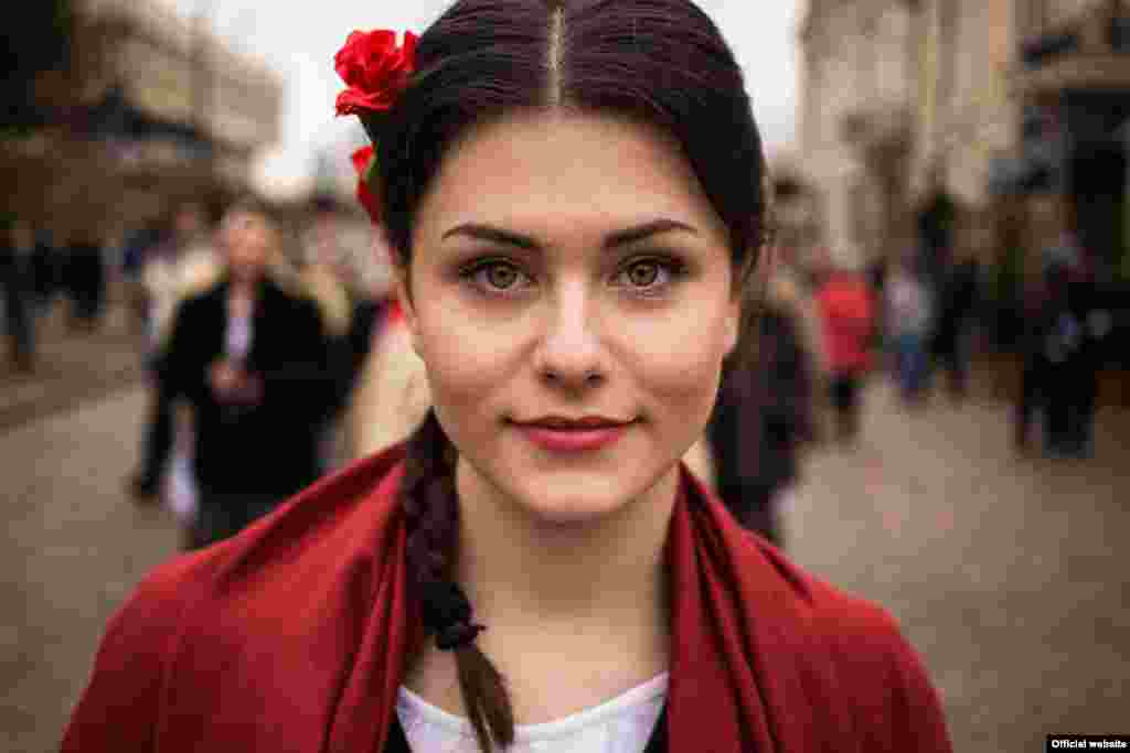 Юная жительница Молдавии, фотопроект "Атлас красоты" (Atlas of Beauty) Микаэлы Норок 